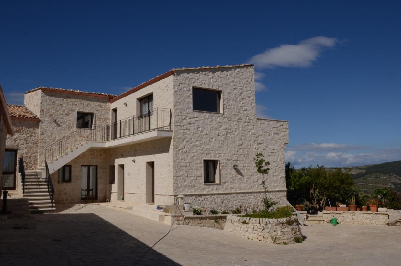 Vivere gli Iblei - Maison en plain air Raguse Extérieur photo